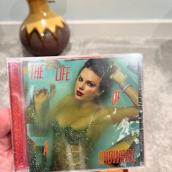 Taylor Swift Life of a Showgirl Cardigan Box Set XS/SM - Picture 14 of 14